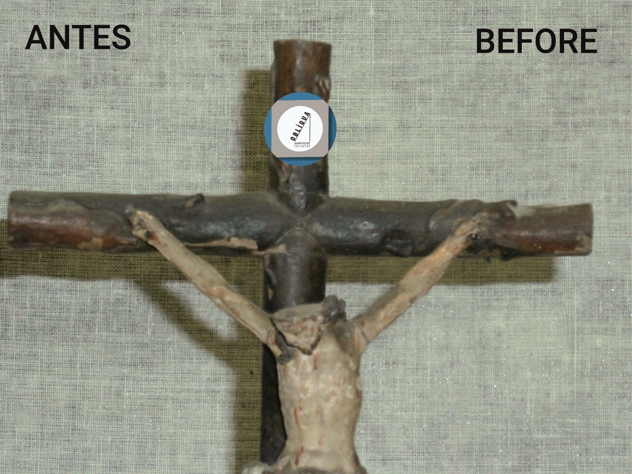 crucifixo com cristo policromado1.7C.jpg